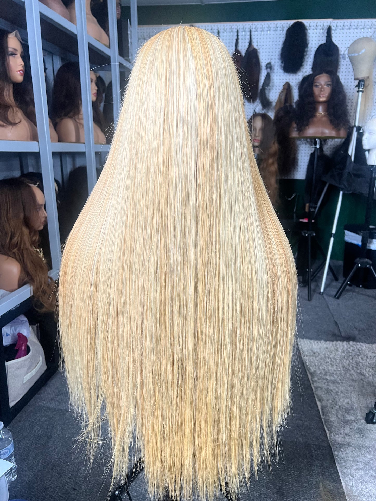 KARIS Unit 24” Straight Honey Blonde Mix